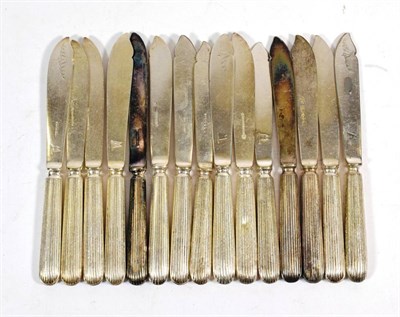 Lot 2156 - White Star Line Fish Knives a collection of fifteen examples by Elkington, with flag emblem
