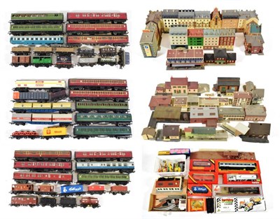 Lot 2196 - Various Manufacturers OO Gauge A Collection Of Assorted Unboxed Rolling Stock And Accessories (qty)