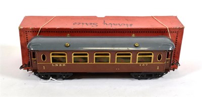 Lot 2205 - Hornby Series O Gauge No.2 Saloon Coach LNER with correct company sticker to end (E-G box G)