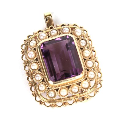 Lot 296 - A Continental amethyst and pearl set brooch/pendant, with applied plaque stamped '14K',...