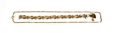 Lot 92 - A gate bracelet, stamped '375' with a 9 carat gold padlock clasp (a.f.); and a 9 carat gold box...