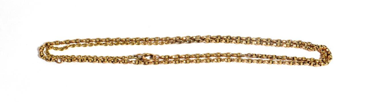 Lot 106 - A fancy link chain, with applied plaque stamped '9C', length 80cm