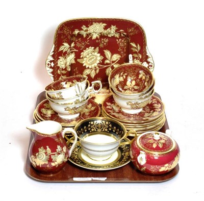 Lot 180 - A group of Wedgwood 'Ruby Tonquin' pattern wares together with a Wedgwood 'Astbury' pattern...