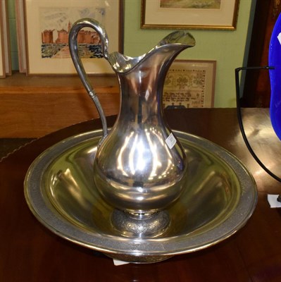 Lot 331 - A Large American silver-plated ewer and basin, by the Meriden Britannia Co., retailed by Rogers...