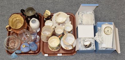Lot 1006 - A collection of assorted ceramics including Wedgwood, Crown Devon, collectors mugs etc