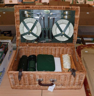 Lot 1058 - Unused Optima picnic set in wicker basket