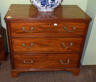 Lot 1251 - George III mahogany chest of drawers with canted corners