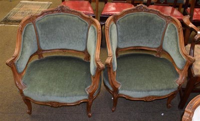 Lot 1334 - A pair of early 20th century walnut fauteuils