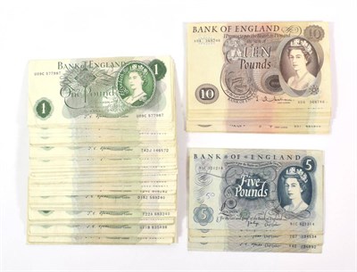 Lot 61 - Bank of England £10 (17), Lion and Key brown, Hollom (1), Fforde (3), Page (13); £5 (7), portrait