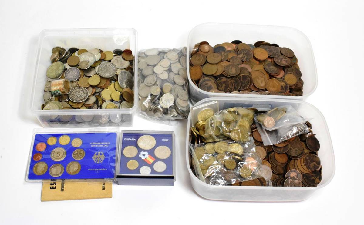 Lot 91 - Approximately 540 Foreign Coins including 30+ silver & a set of 12 x  USA Presidential dollars...