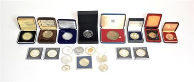 Lot 95 - A Collection of 18 x UK, Channel Islands & Foreign Silver Coins, mostly crown size & including: 5 x