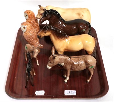 Lot 23 - Beswick Including: Connoisseur Charolais Bull, model No. A2463A on wooden plinth, Highland Pony...