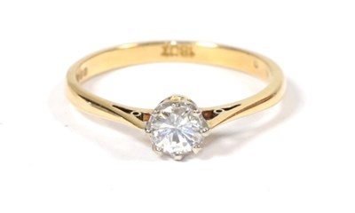 Lot 290 - An 18 carat gold solitaire diamond ring, a round brilliant cut diamond in a claw setting, to...