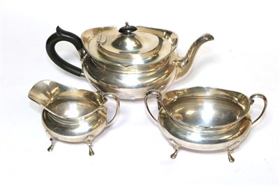 Lot 355 - A three-piece George V silver tea-service, by Sydney Hall & Co., Sheffield, 1933, each piece on...