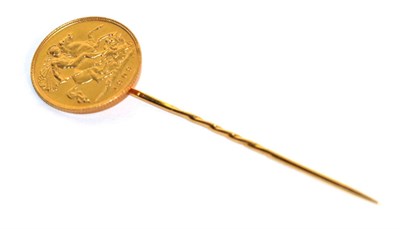 Lot 406 - A 1909 half sovereign coin stick pin, in a Spink & son Ltd box