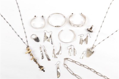 Lot 2024 - A Small Collection of Jewellery, by Vincent James Ashworth, comprising a flint necklace, a...