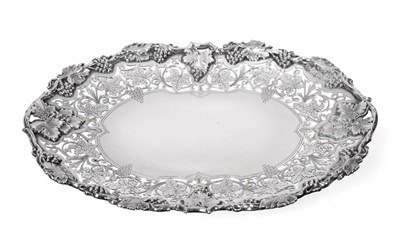 Lot 2321 - An Elizabeth II Silver Dish, by Walker and Hall, Sheffield, 1952, oval and and with pierced and...