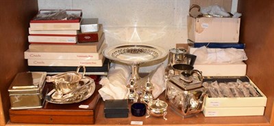 Lot 350 - A collection of silver plate including a service of Mansion House pattern flatware