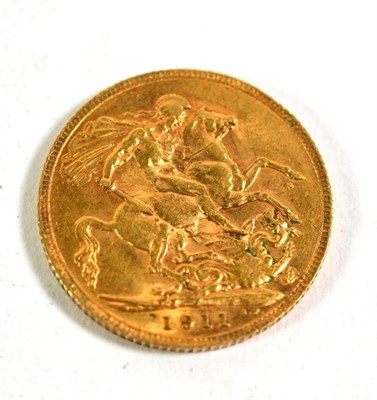 Lot 383 - A 1911 gold sovereign