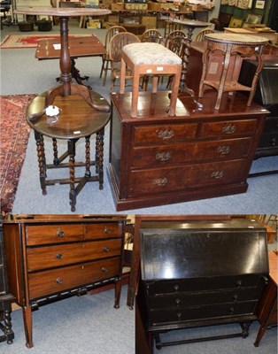 Lot 1278 - Group of furniture comprising mahogany dressing table (lacking mirror); 1930's dark oak bureau;...