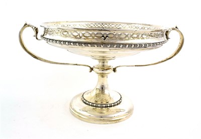 Lot 85 - A George V Silver Pedestal Dish, by The Goldsmiths and Silversmiths Co. Ltd., London, 1911,...