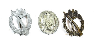 Lot 195 - A German Third Reich General Assault Badge, in white metal, the solid back with vertical needle...