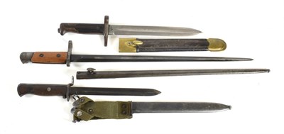 Lot 291 - A Belgian Model 1916 Epee Bayonet, the 44.5cm double edge steel blade stamped with an L within...