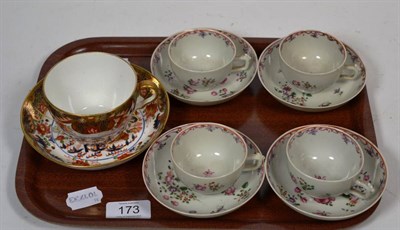 Lot 173 - A 19th century Spode tea cup and saucer, pattern number 967 (saucer repaired), together with a...