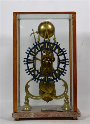 Lot 199 - A brass skeleton mantel timepiece, with passing strike