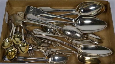 Lot 208 - A quantity of silver flatware, 29oz