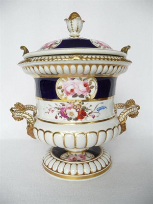 Lot 46 - A Chamberlain's Worcester Porcelain Fruit Cooler, Cover and Liner, circa 1820, of semi-fluted...
