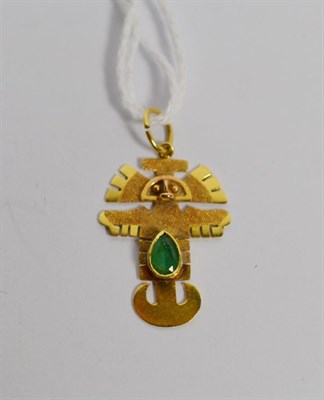 Lot 265 - A Native American emerald pendant, length 2.5cm