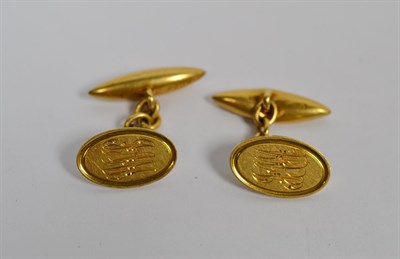 Lot 280 - A pair of 18 carat gold cufflinks