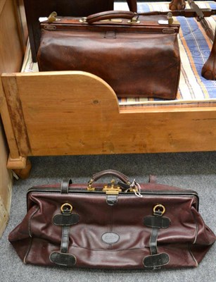Lot 1054 - A leather Gladstone bag stamped, R.W. Forsyth Ltd, Edinburgh & Glasgow, a leather holdall and...