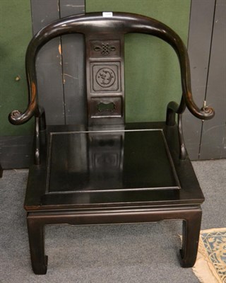 Lot 1248 - A horseshoe Chinese chair