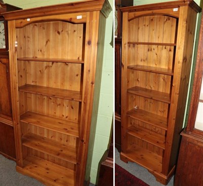 Lot 1258 - A pair of reproduction pine bookcases