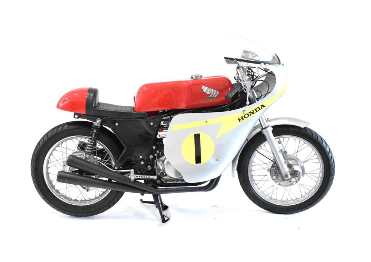 Lot 3232 - Honda CB500 Four RC181 Replica Registration