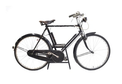 Lot 3239 - A 1940's Vintage Rudge 26'' Rim Gentleman's Bicycle, maroon with electric lighting