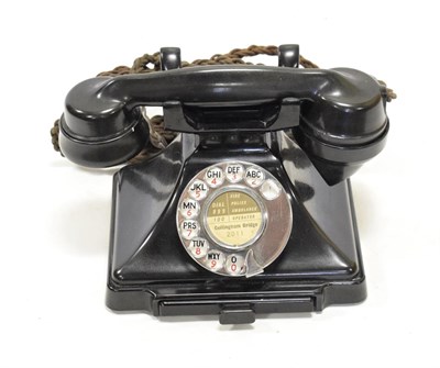 Lot 71 - Telephone 1/232CB FWR/2 black Bakelite body with flip tray at base