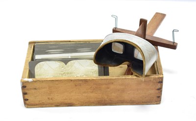 Lot 124 - Underwood And Underwood Hand Held Stereo Viewer together with assorted stereo cards including...