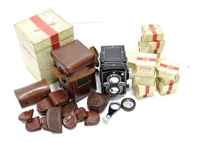 Lot 171 - Rolleiflex TLR Camera no.1700900 with Zeiss Tessar f3.5 75mm lens, with original box, booklet and a