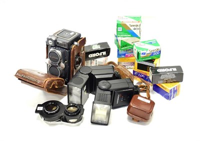 Lot 187 - Yashica 44 Camera with additional Mamiya-Sekor f2.8 80mm lens; together with a small selection...