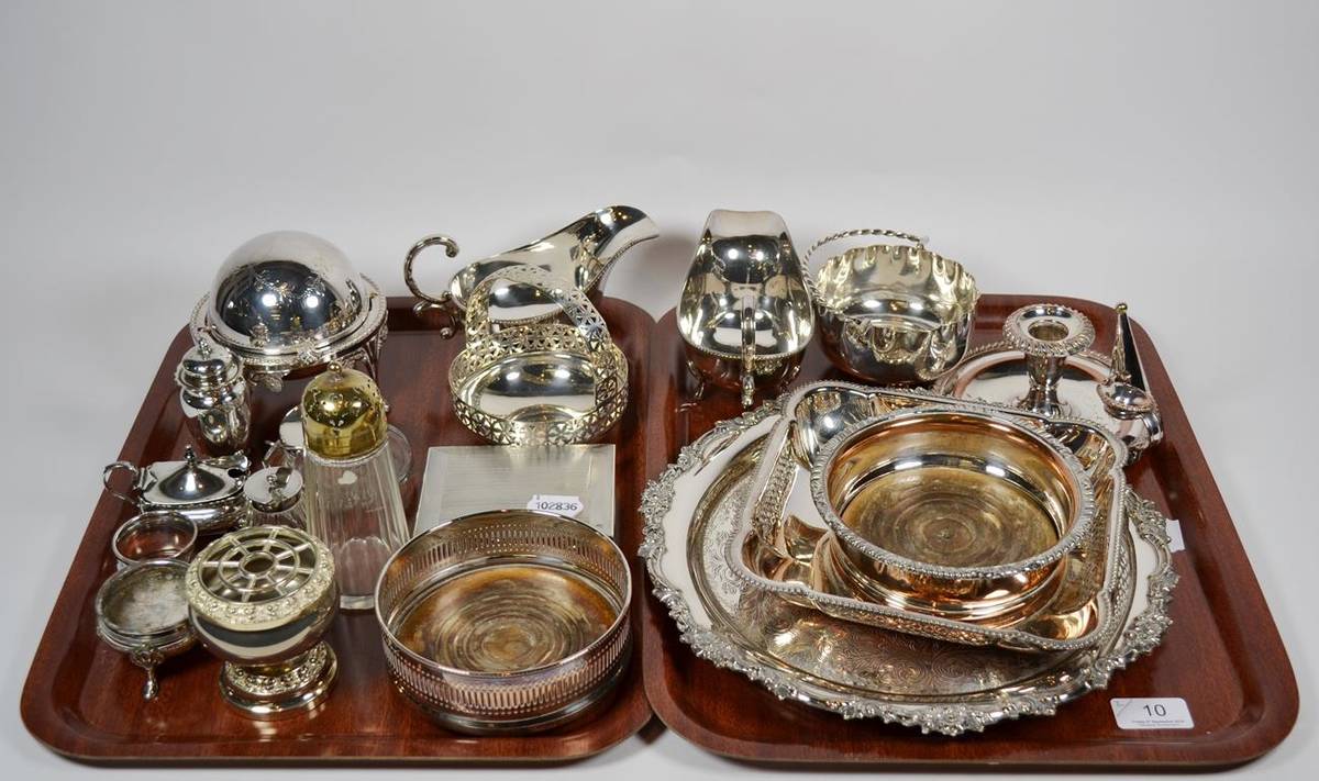 Lot 10 - A mixed lot of silver including: a George V silver basket, by Nathan and Hayes, Chester, 1911, with