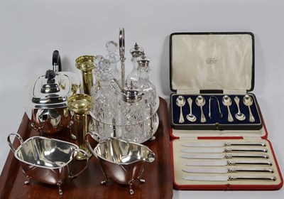 Lot 209 - A small quantity of silver and silver plate including a cased set of silver knives, teaspoons,...