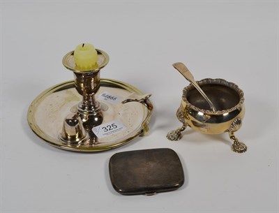 Lot 325 - A George II silver salt-cellar, by David Hennell, London, 1755, bombe and on three shell-cast feet