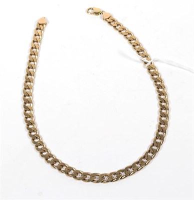 Lot 372 - A curb link necklace, stamped '375', length 51cm