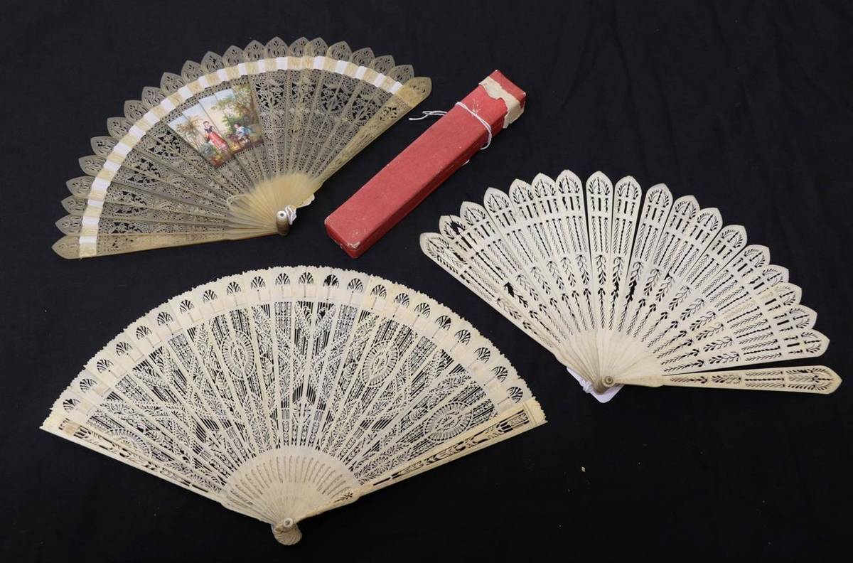 Lot 2047 - Three Early 19th Century Brisé Fans, to include a horn brisé with 2 painted images, one of a...