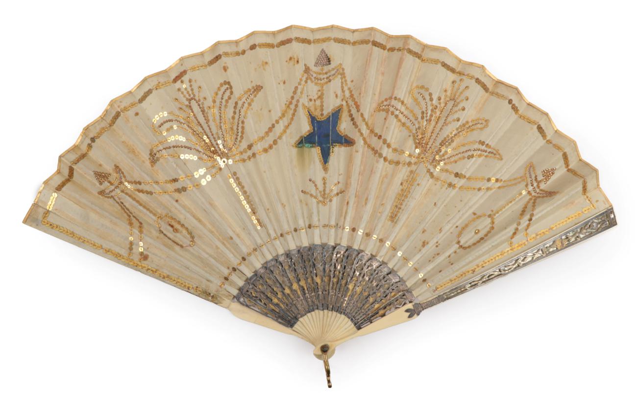 Lot 2062 - A Regency Fan, the double silk leaf mounted on ivory, the upper guards and shallow gorge...