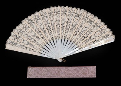 Lot 2122 - A Good Circa 1900-1910 Maltese Lace Fan, the cream silk leaf mounted on white mother-of-pearl,...