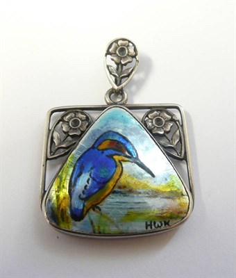 Lot 280 - An Art Nouveau Painted Enamel Kingfisher Pendant, marked 'HWK', the triangular depiction of the...